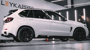 Оклейка зон риска на BMW X5 | Крыша в черный гибрид | Установка обвеса