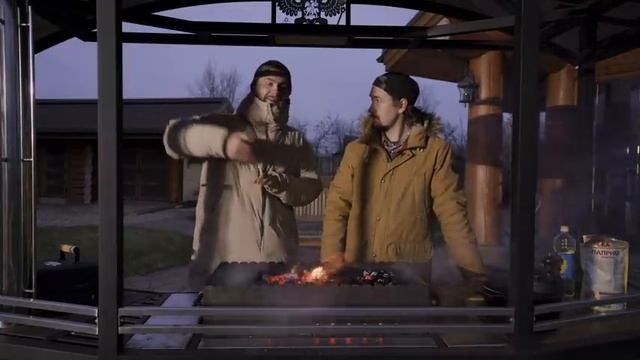 Готовим с Сашей Селивановым копчёную индейку. ПП индейка в коптильне с Сашей из Fitstars. смотреть онлайн