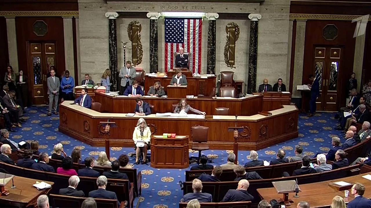 Один из самых влиятельных конгрессменов-республиканцев Кевин Маккарти отправлен в отставку