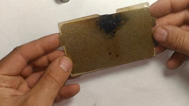 Последствия попадания металла в микроволновку. смотреть онлайн