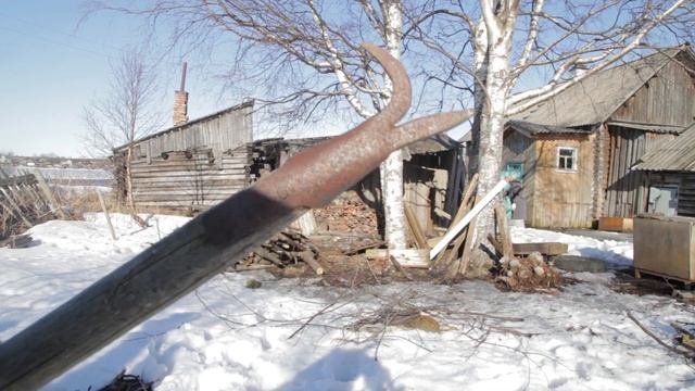 Разбираем хлам. Нашли интересные старые вещи.