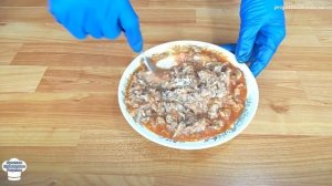 Рыбный салат из кильки в томатном соусе с рисом и яйцом