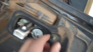 Toyota wish . Снятие задней фары.