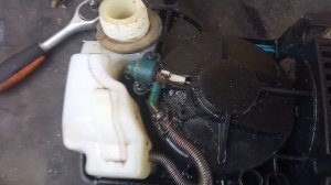 Ремонт Makita UC4030A Не йде масло на ланцюг.