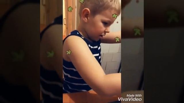 Маленький поварёнок. Часть 2 Грибной суп и курица в духовке