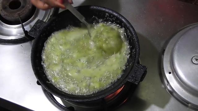 Doubled hair growth oil॥ Get Long and thick hair fast ॥ മുടി വളർച്ച ഒറ്റ ദിവസം കൊണ്ട് ഇരട്ടിയാകും смотреть онлайн