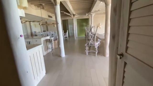 Сонева Джани Мальдивы | Четырехспальная вилла на воде с горкой | видео тур по вилле. смотреть онлайн