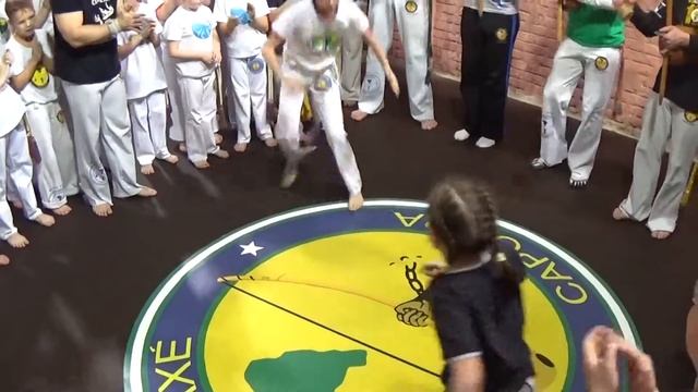 Детская рода GRUPO AXE CAPOEIRA смотреть онлайн