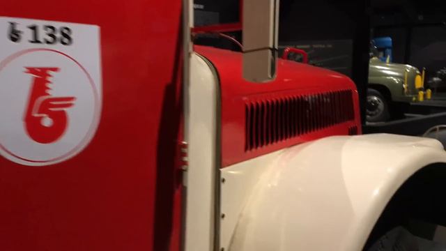 Muzeum nákladních automobilů Tatra Kopřivnice смотреть онлайн