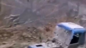 Почему у тракторов задние колеса большие, а передние – маленькие.