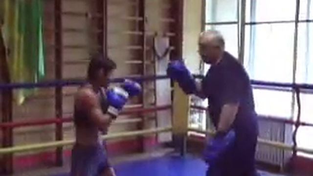 Бокс.Токтаулова Настя.Работа на лапах.#1 смотреть онлайн