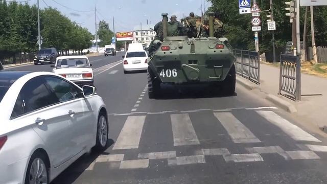 Срочно!!! Смотреть всем. В Астрахани среди белого дня как в Луганске смотреть онлайн