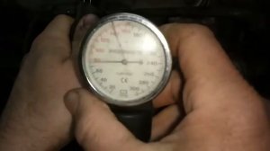 Замер картерных газов манометром в двигателе D4CB