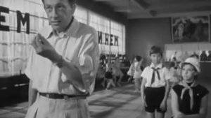 Бодры надо говорить бодрее, а веселы ???