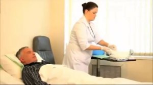 Умывание лежачего пациента