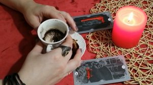 Что он чувствует, что планирует? _ гадание на кофейной гуще