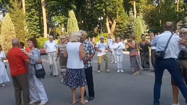 За твою красивую улыбку Воспоминания о счастливых днях Харьков 2021 смотреть онлайн