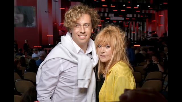 Вернувшуюся Пугачеву требуют наказать! Названы причины возвращения! смотреть онлайн