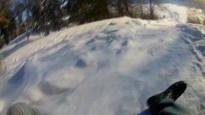 Катаемся с горки на ледянках!