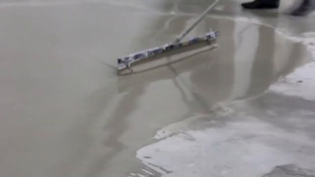 Восстановление бетонного пола самовыравнивающейся смесью Мonopol IF