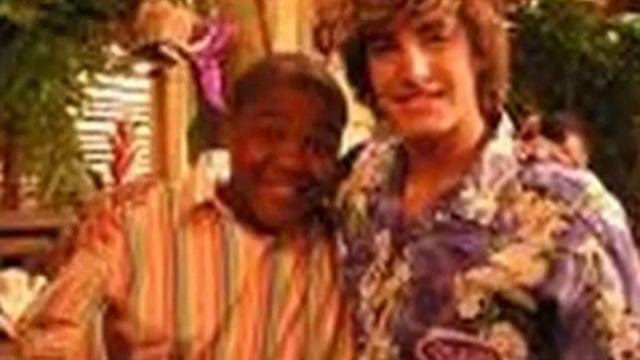 Cory in the house:-) смотреть онлайн