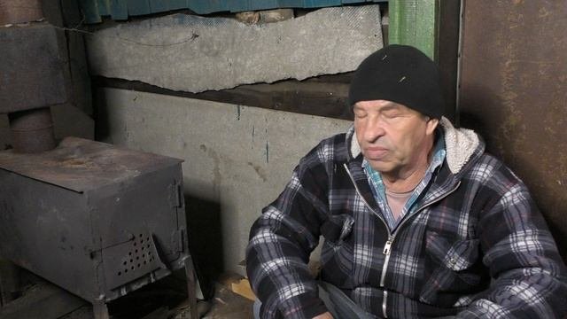 Чем занят  оленевод в таёжной зоне