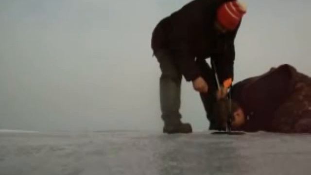 Поймали Большую щуку Зимняя рыбалка на реке Кама смотреть онлайн