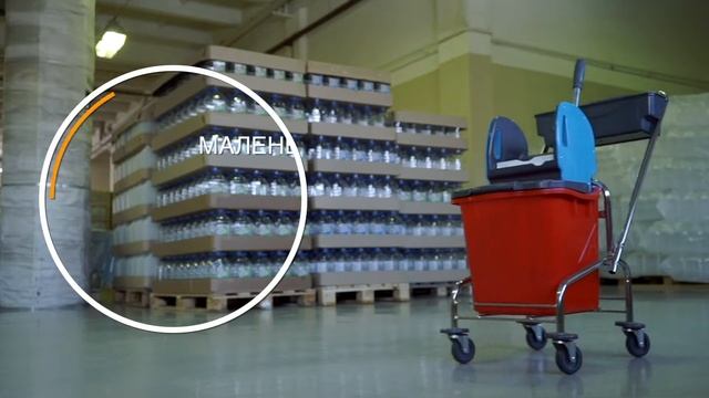 Тележки для уборки помещений