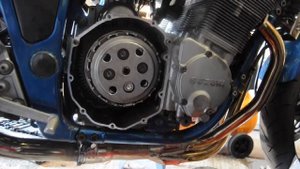 Suzuki Bandit 600 clutch replacement part 2 install