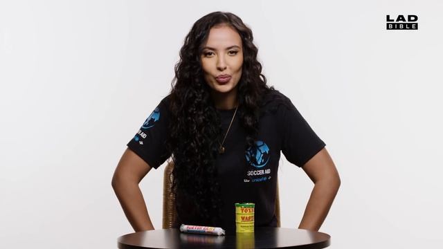 Maya Jama Tries Weird Snacks From Around The World | Snack Wars | @LADbible TV смотреть онлайн