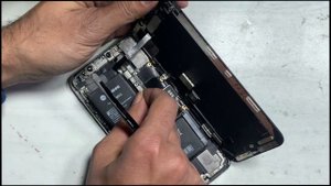 iPhone XS & XS Max wifi weak signal solved!Fix iPhone XS & XS Max wifi range problem.