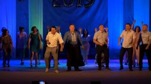 РОДИТЕЛИ ВЫПУСКНИКОВ ЗАЖГЛИ ЗАЛ СВОИМ ВЫСТУПЛЕНИЕМ!