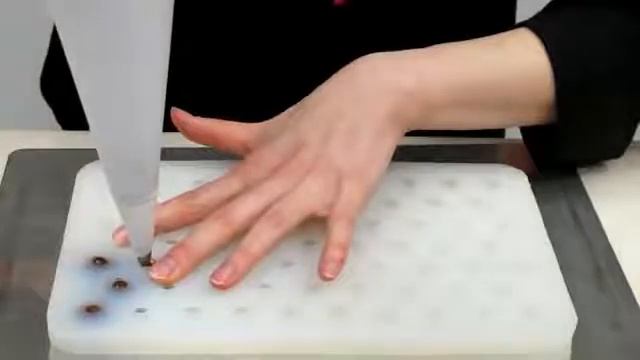 Форма для изготовления шоколадных трюфелей смотреть онлайн