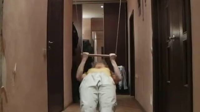 Австралийские подтягивания обратным хватом 2 310113 смотреть онлайн