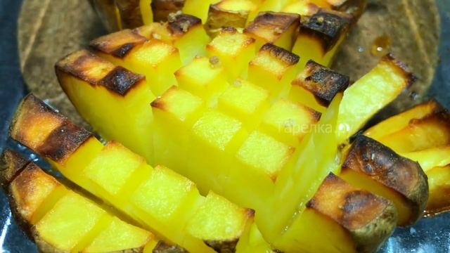 Беру ложку и картошку. Показываю, как можно обычную печеную картошку подать празднично смотреть онлайн