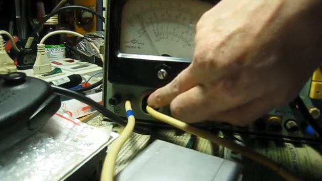 ВУ-15 Ламповый вольтметр . Ремонт и тест (измерение мощности FT 840) смотреть онлайн