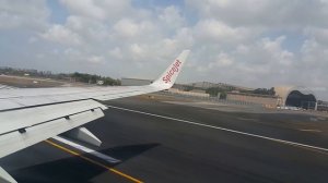Landing at Mumbai Airport! Spectacular View of Bombay(Mumbai)!