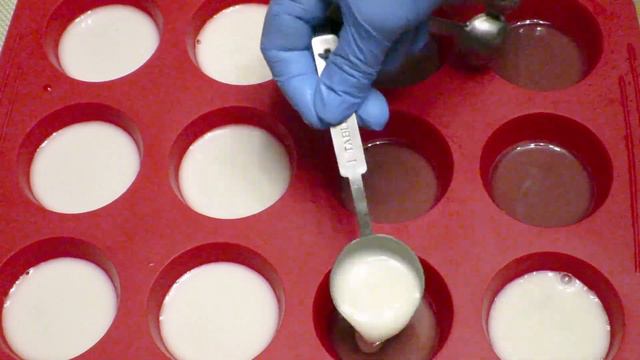 КЕТО ПАНАКОТА С КОКОСОВО МЛЯКО, МАЛИНИ И БОРОВИНКИ смотреть онлайн