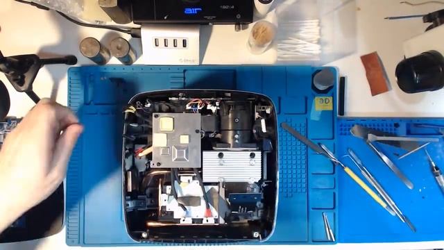 XGimi H2 DMD-чип. Снег на матрице проектора. Разборка. 1 часть смотреть онлайн