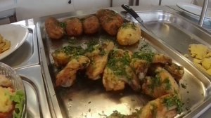 Новая столовая в Гаграх (Гагре) которая понравилась. Возле колеса обозрения. Выкладываю меню и ЦЕНЫ