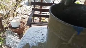 Вазон для цветов из цемента и тряпок. Своими рукаи