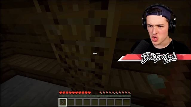 I FOUND SIREN HEAD AT 3:00AM IN MINECRAFT! смотреть онлайн