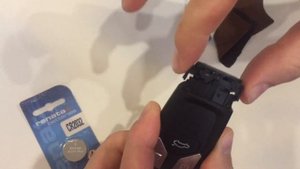 Как заменить батарейку в ключе AUDI Q5 модельного ряда 2017 года