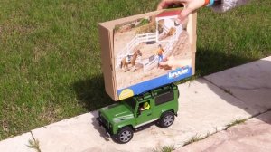 Toys. Ферма игровой набор. Как сделать конюшню для лошади. Развивающее видео для мальчиков и девоче