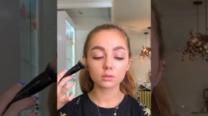 Чувственный макияж для молодой девушки