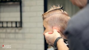 Женская стрижка пикси андеркат / pixie haircut.