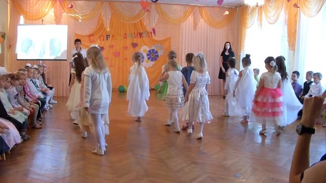 15.10.2015 День матери (средняя группа) смотреть онлайн