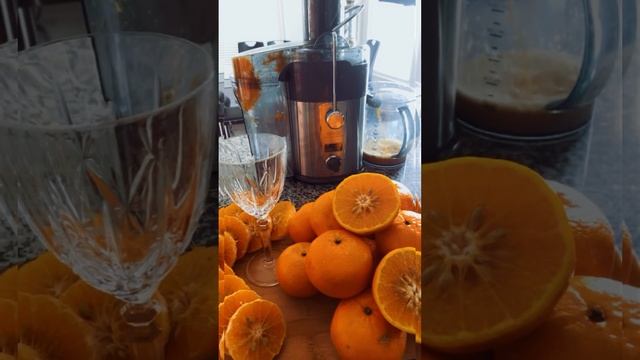 CRUX® Artisan Series 5 Speed Digital Juice Extractor machine review |Fresh Orange Juice #short