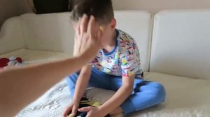 4 летний ребёнок плачет из-за того что бабушка не приехала