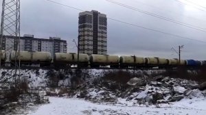 ПОЕЗД НА СУЗДАЛЬСКОМ ПРОСПЕКТЕ В САНКТ-ПЕТЕРБУРГЕ